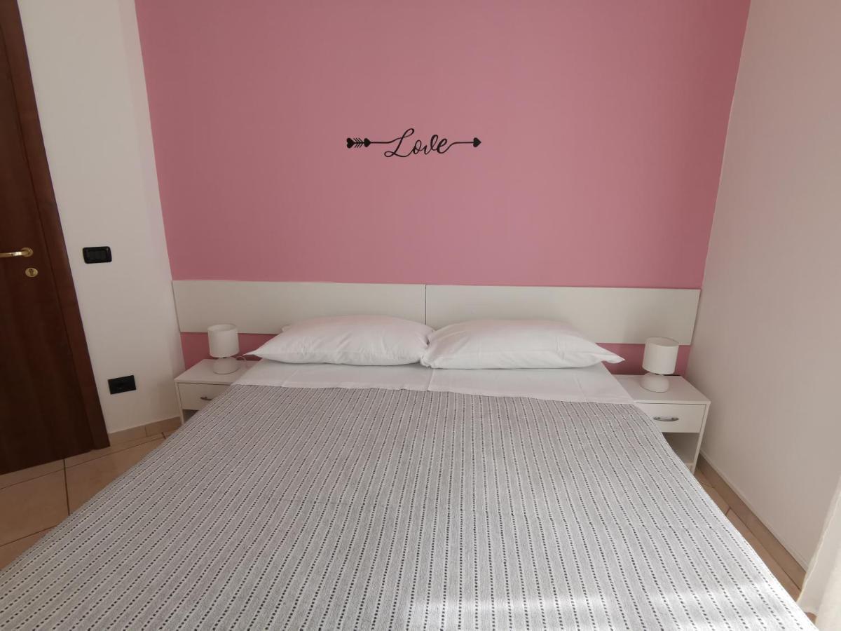 Bed and Breakfast Beb I Portici Cernobbio Exterior foto